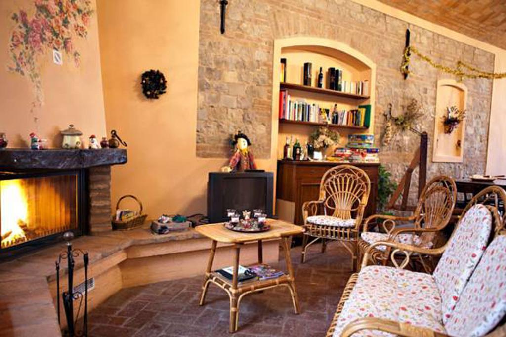 Agriturismo Il Brugnolo スカンディアーノ エクステリア 写真